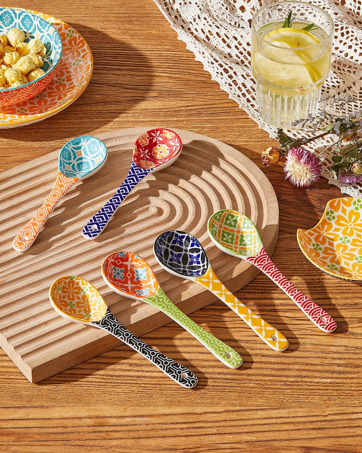 Ceramic small male spoon, colorful spoon set, suitable for cereal, yogurt, sauce, ice cream, ramen, dishwasher and microwave safe, cute decorative spoon set of 6